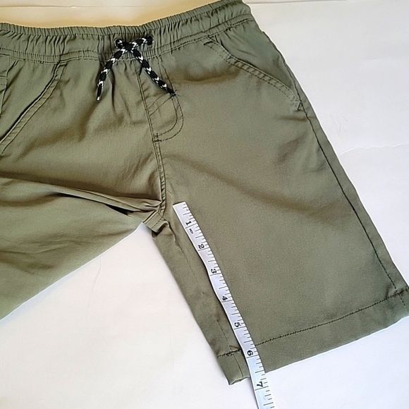 WEATHERPROOF VINTAGE BOYS TRAIL SHORT, SIZE (X/S) 5/6, GREEN, Cargo short - Picture 8 of 9
